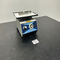 Thermo Fisher Scientific 4625-1CE Titer Plate Shaker image 0